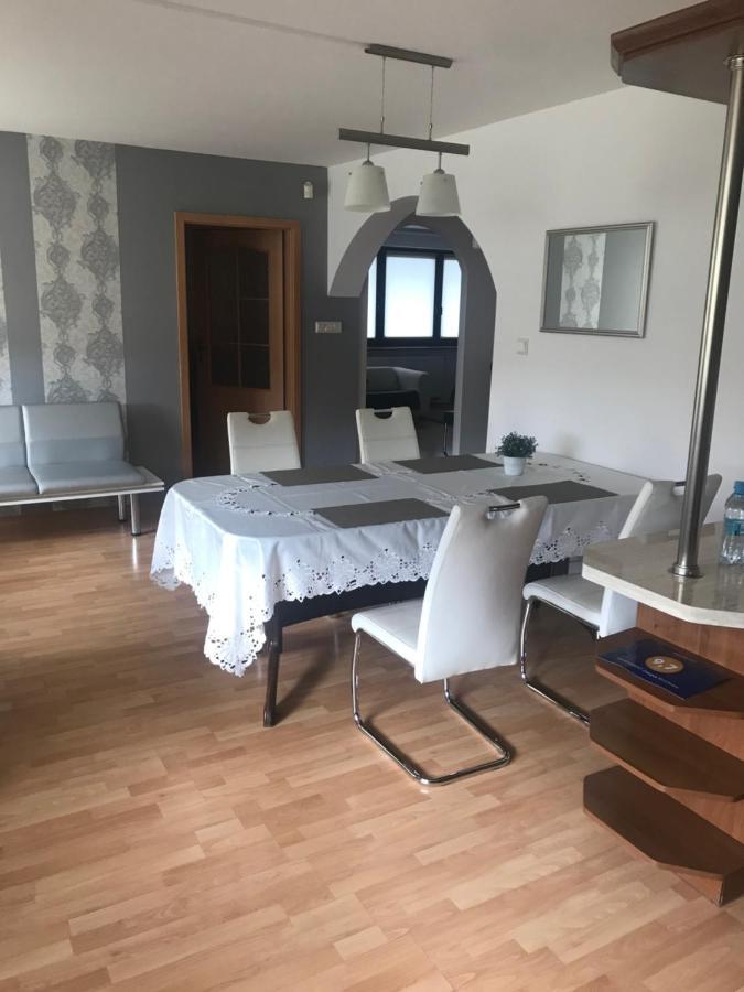 Apartament Zakatek Wroclawia Bielany Wrocławskie Exterior foto