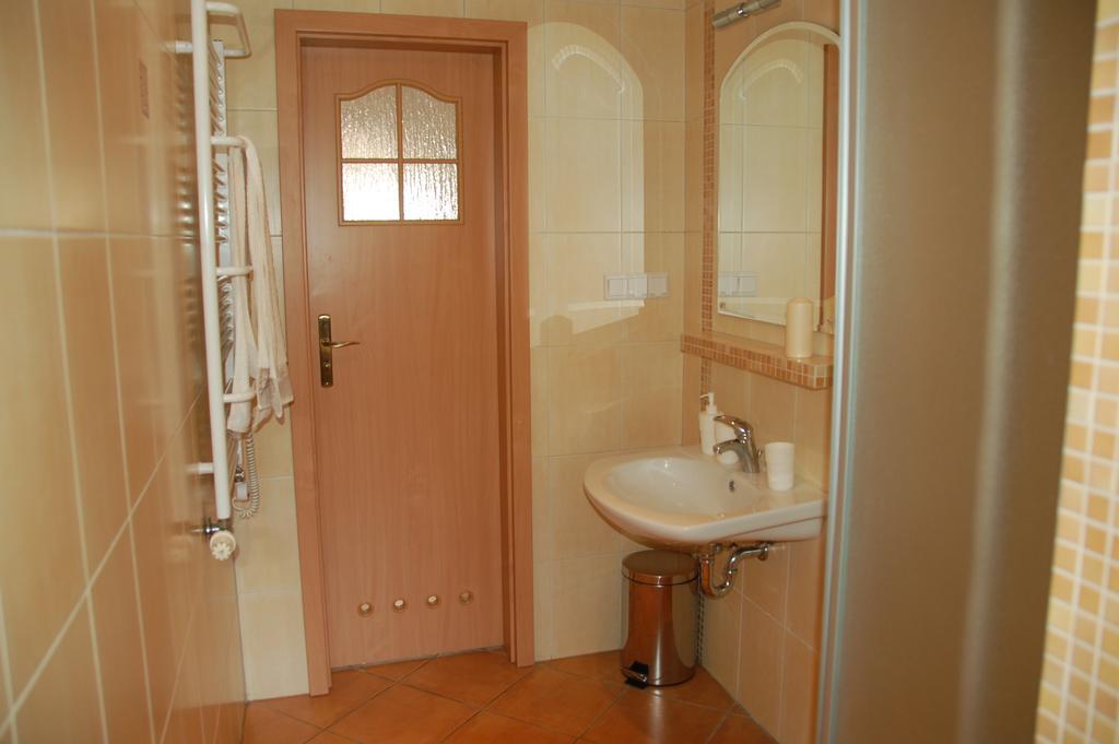 Apartament Zakatek Wroclawia Bielany Wrocławskie Exterior foto