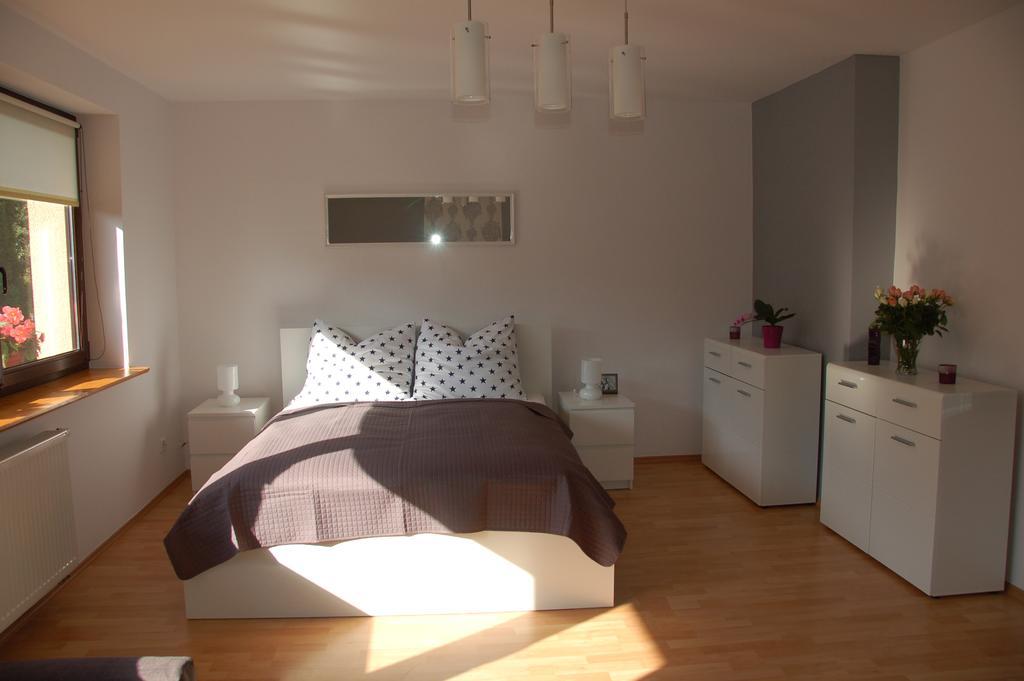 Apartament Zakatek Wroclawia Bielany Wrocławskie Exterior foto