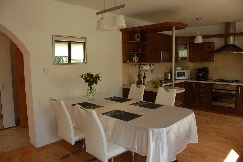 Apartament Zakatek Wroclawia Bielany Wrocławskie Exterior foto